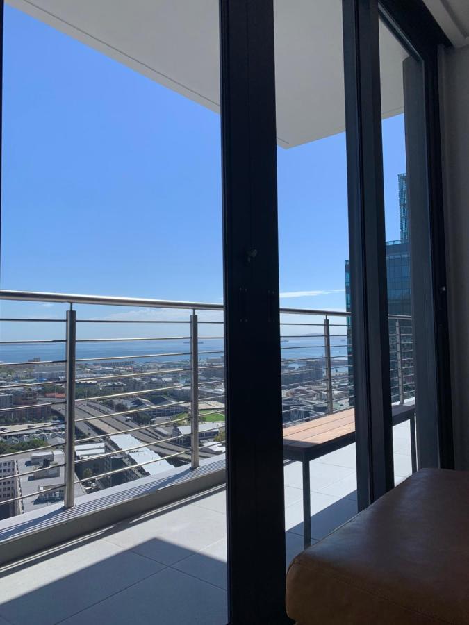 16 On Bree - Luxury One Bedroom Apartment In קייפטאון מראה חיצוני תמונה